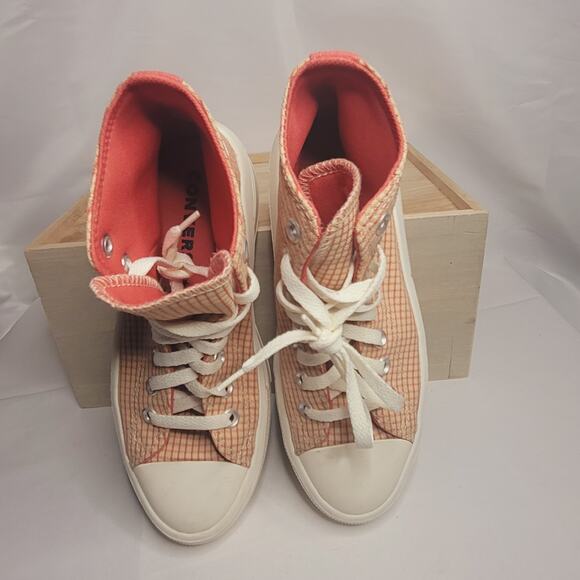 Converse- Chuck Taylor- All Star Move Platform Checkered- Rhubarb Pie- size 7 - Picture 3 of 6